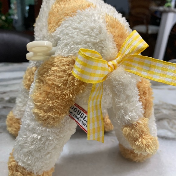 Douglas The Cuddle Toy Musical Giraffe - Picture 3 of 7